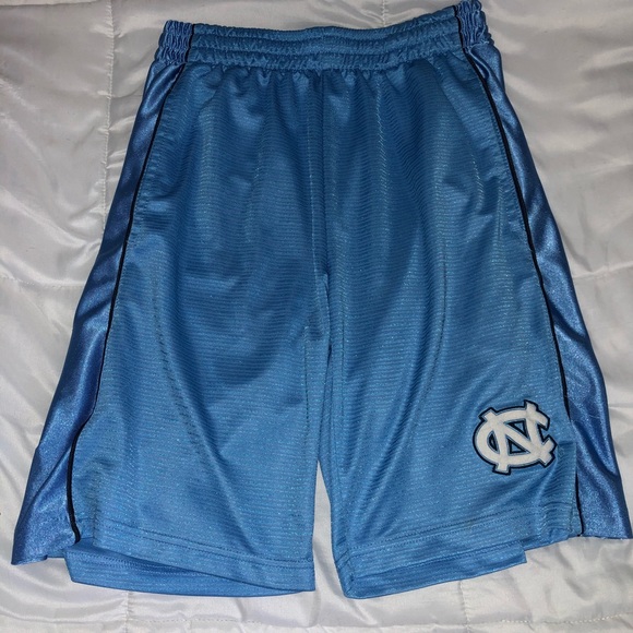 North Carolina Tar Heels Shorts - Picture 1 of 5
